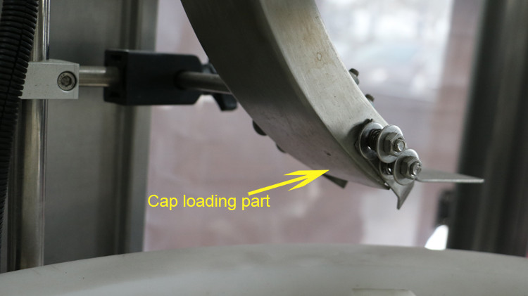 Peiriant llenwi potel crwn 500ml gyda selio cap a rhedeg olwyn seren