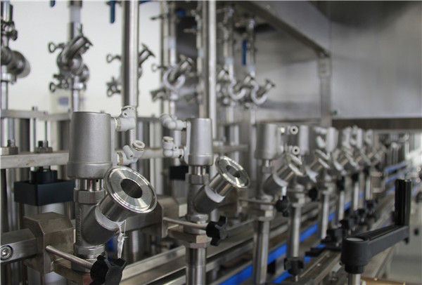 Peiriant llenwi olew potel bwytadwy perfformiad uchel